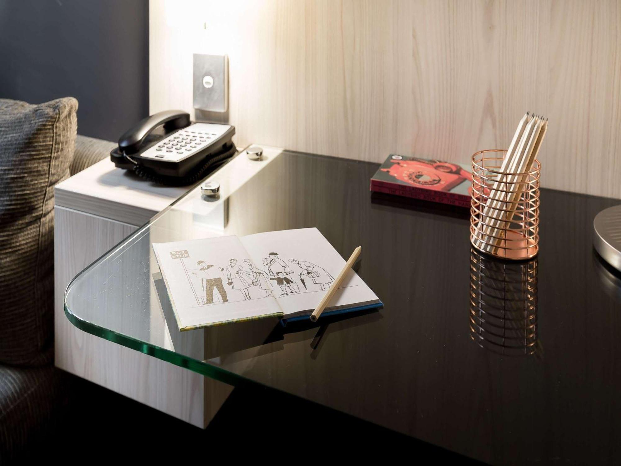 Ibis Sydney Barangaroo Hotel Екстериор снимка