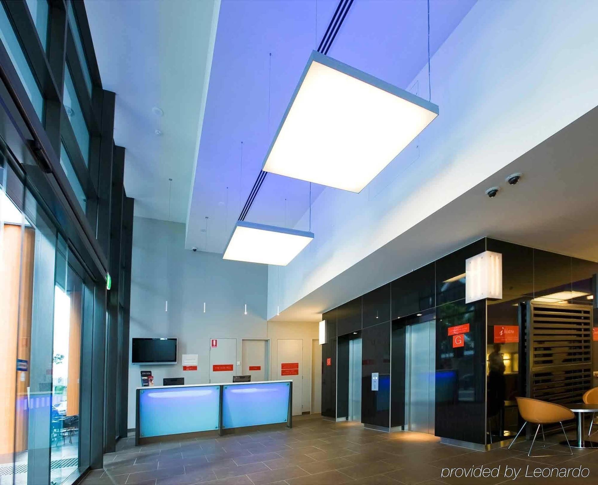 Ibis Sydney Barangaroo Hotel Екстериор снимка