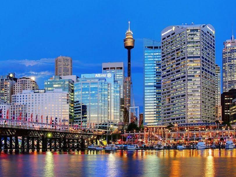 Ibis Sydney Barangaroo Hotel Екстериор снимка